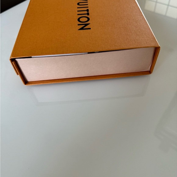 Louis Vuitton empty box - Picture 2 of 3